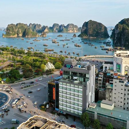 SOJO Hotel Ha Long Buitenkant foto