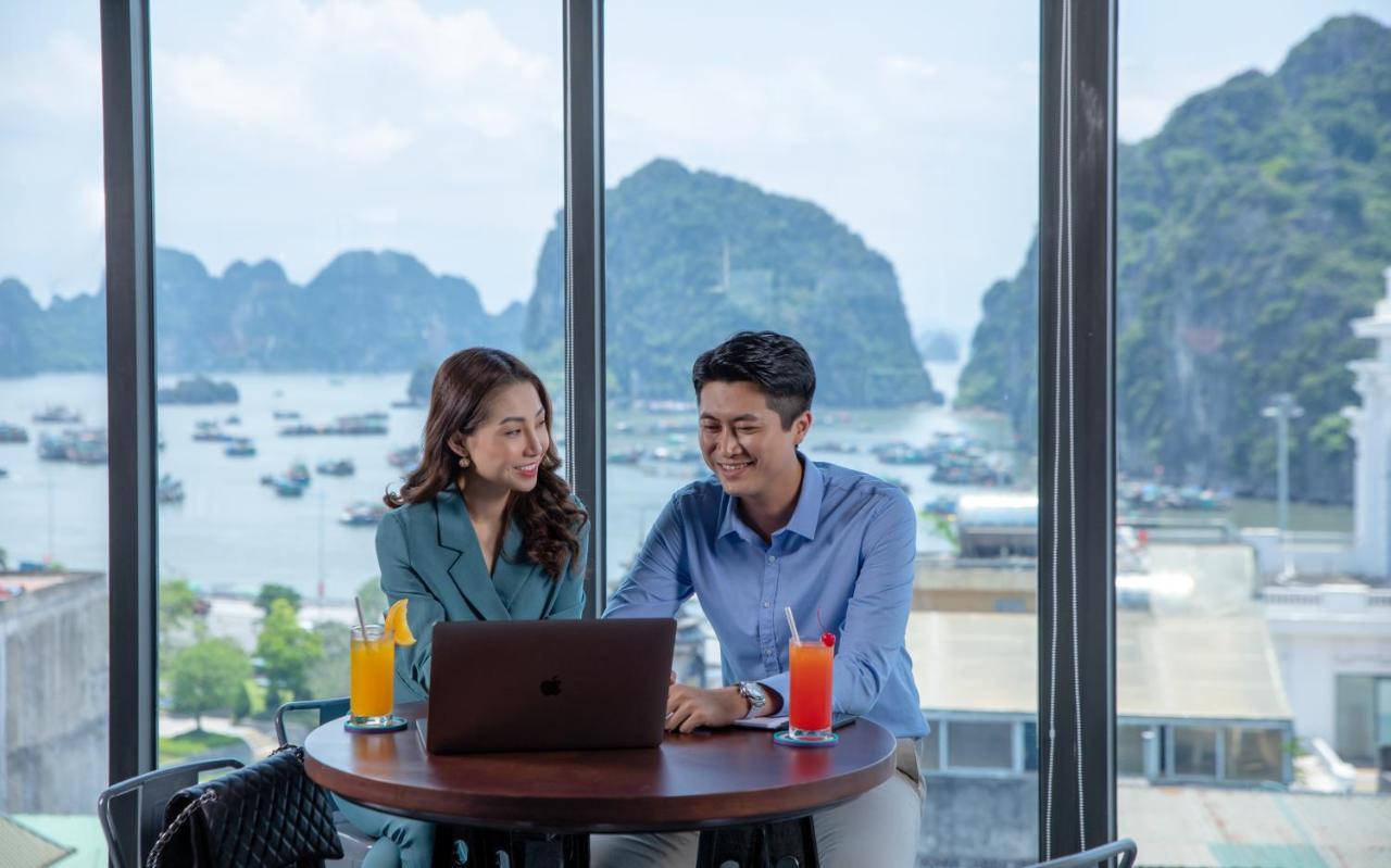 SOJO Hotel Ha Long Buitenkant foto